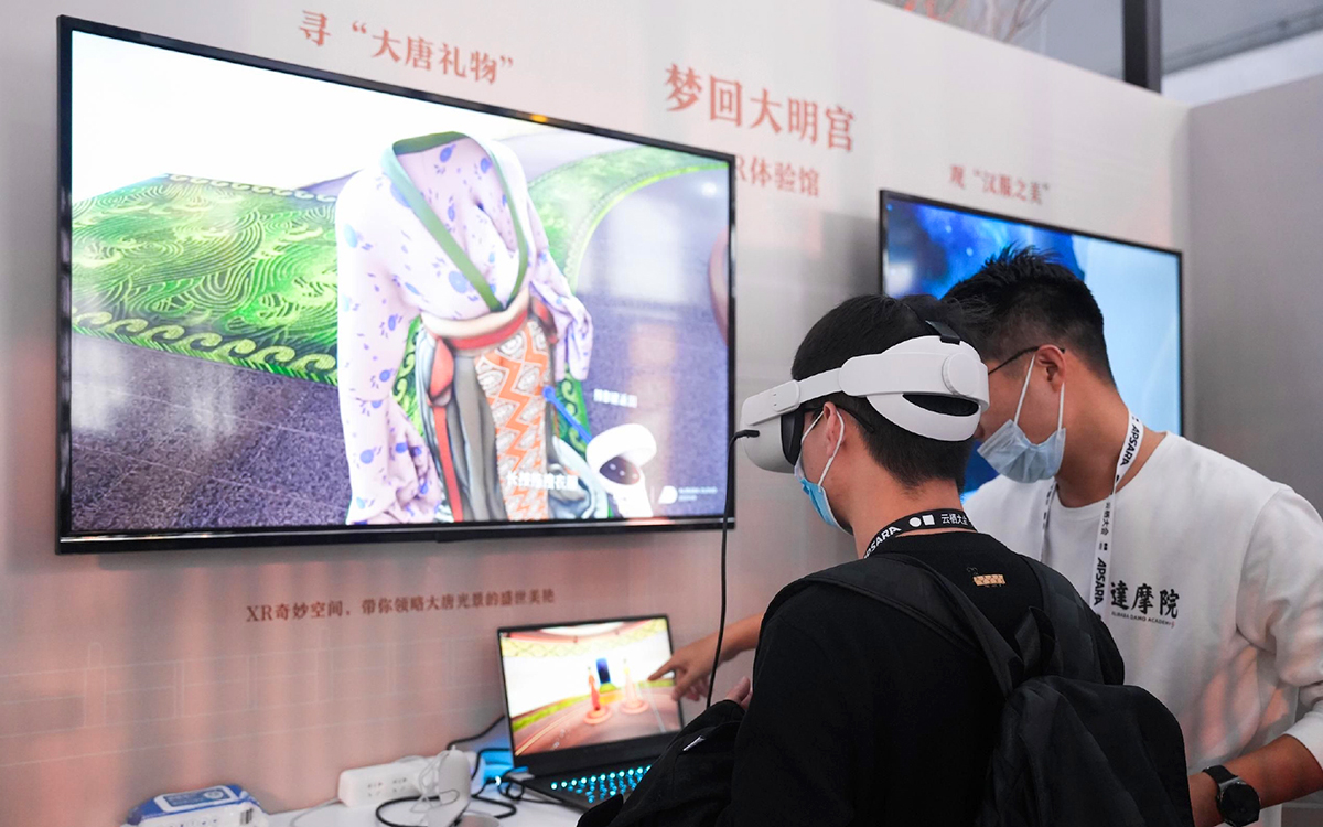 根據(jù)用戶行為軌跡來優(yōu)化VR虛擬展廳的布局